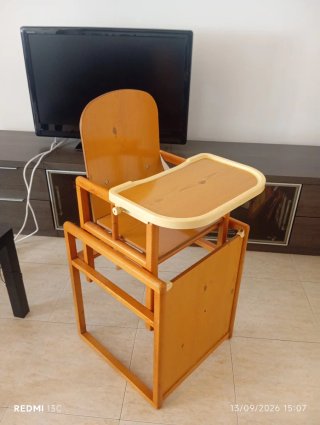 Trona de madera evolutiva