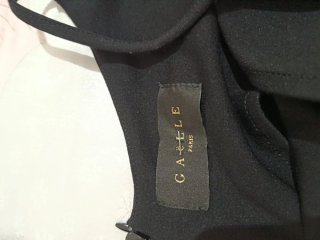 Abito corto nero con dettagli gioiello