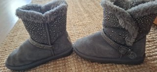 Botines grises talla 34 con brillantes. LIUJO
