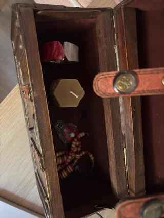 Cofre Antiguo Madera y Cuero