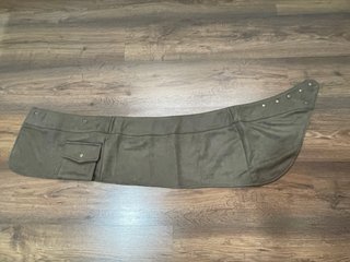Falda verde militar con bolsillos