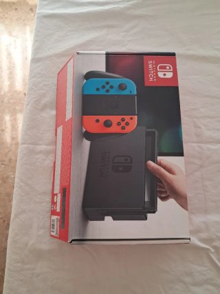 Caja Original Nintendo Switch Completa