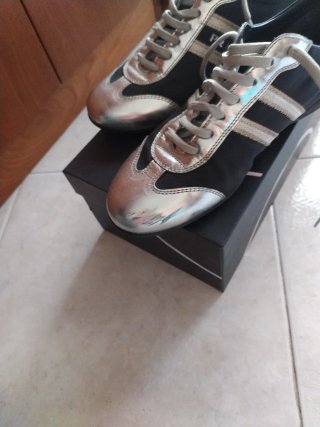 Scarpe Prada nere e argento