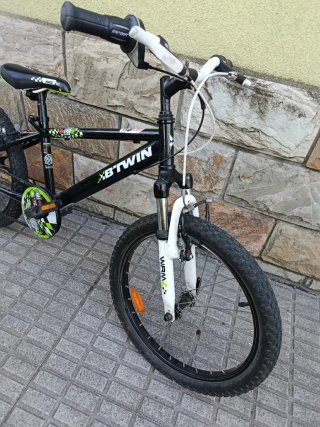 Bicicleta B'TWIN Racingboy Negra