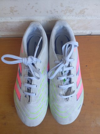 Botas de fútbol Adidas Predator Tacos