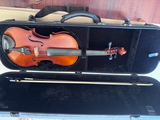 Violín 4/4 Stradivarius 1713 + Arco + Estuche