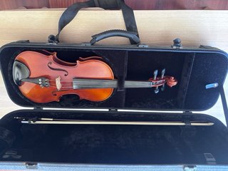 Violín 4/4 Stradivarius 1713 + Arco + Estuche