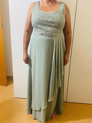 Vestido de fiesta con chaqueta