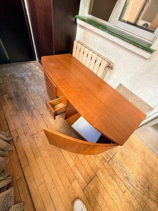 Mueble bajo TV de madera
