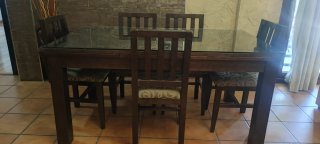 Mesa de comedor con 6 sillas