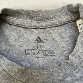 Camiseta Adidas Mujer Gris