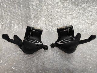 Pulsadores Shimano SL-M360 de 3x8 velocidades