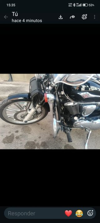 Kawasaki VN 900 Custom Negra y Cromada