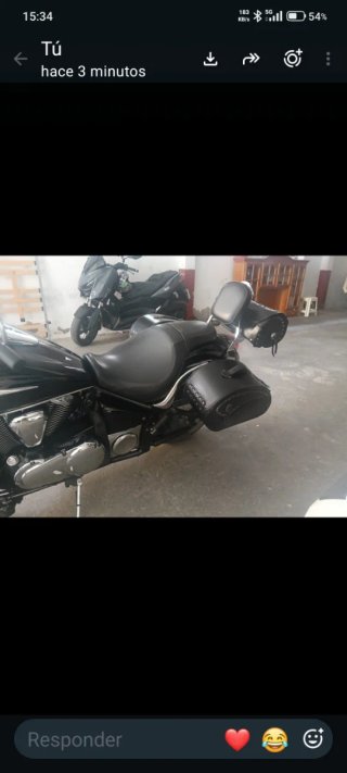Kawasaki VN 900 Custom Negra y Cromada