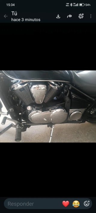 Kawasaki VN 900 Custom Negra y Cromada