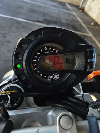Yamaha FZ6N 2007 - 27.300 km