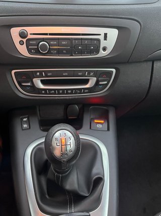 Renault Grand Scenic 2016