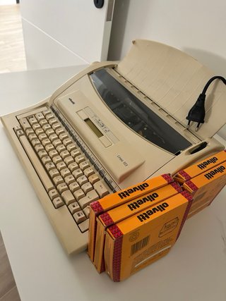Máquina Escribir Electrónica Olivetti Linea 103