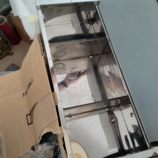 Mueble de baño cristal y metal