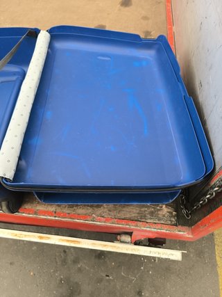 Maleta Samsonite azul con ruedas y asa