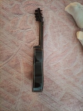 Guitarra Española Miniatura con Estuche