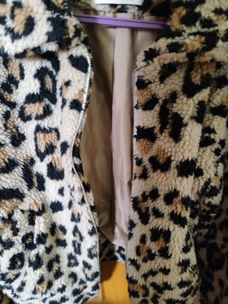 Chaqueta Stradivarius Leopardo Talla S.