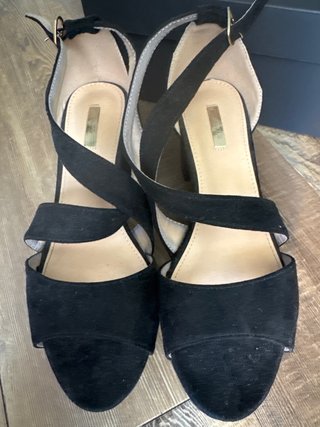 Zapatos de tacón negros