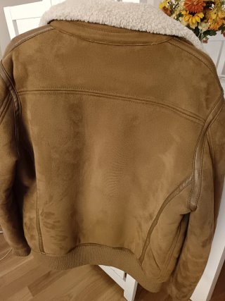 Cazadora Zara ante beige