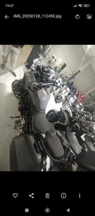 Yamaha Niken GT Tricilíndrico 900cc 115CV