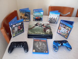 PS4 Slim + 2 Mandos + 6 Juegos