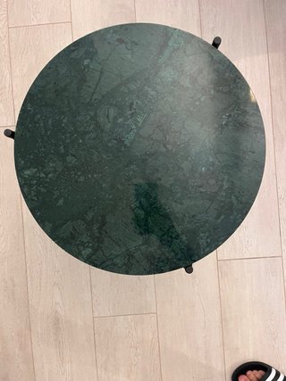 Tavolino rotondo in marmo verde