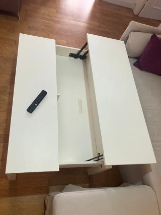 Mesa de centro elevable blanca