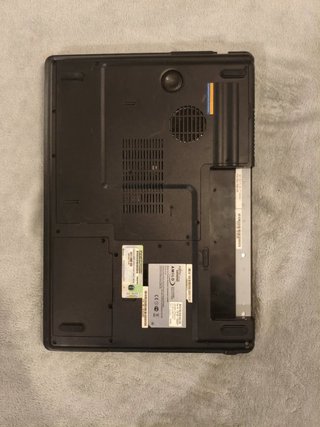 Portátil Fujitsu Amilo M3438G XP