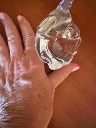 Oso de cristal rosa y transparente