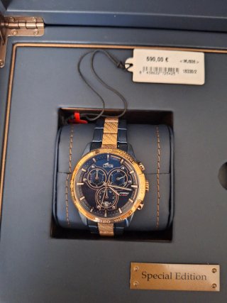 Reloj Lotus Cronógrafo Azul y Dorado