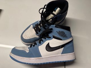 Zapatillas Nike Jordan Talla 37.5 (COMO NUEVAS)