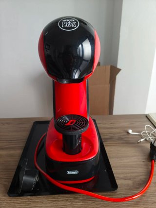 Cafetera Dolce Gusto Roja y Negra