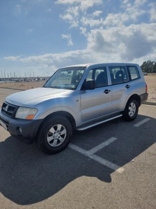 Mitsubishi Montero 2006