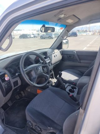 Mitsubishi Montero 2006