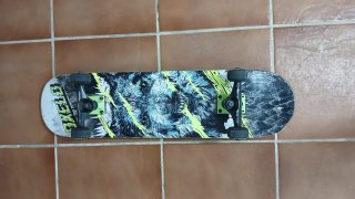 Monopatín OXELO Lobo (Skate)