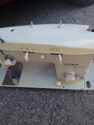 Máquina de coser Sigma Zig-Zag