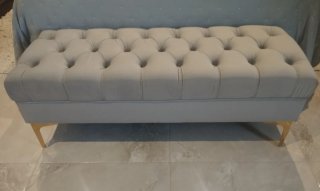 Banco pie de cama terciopelo gris