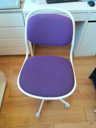 Silla de escritorio juvenil morada regulable