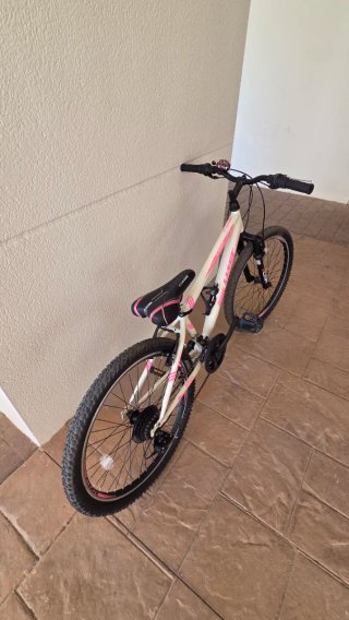 Bicicleta Montaña Juvenil 24", 21 velocidades