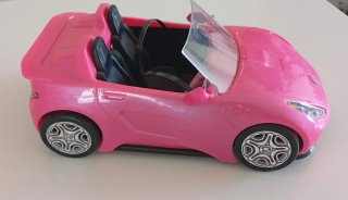 Coche deportivo rosa Barbie