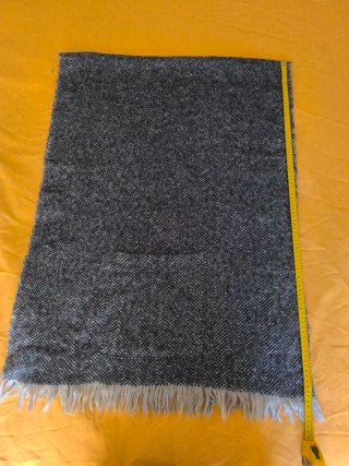 Sciarpa/foulard Naf Naf blu a spina di pesce, con tasche