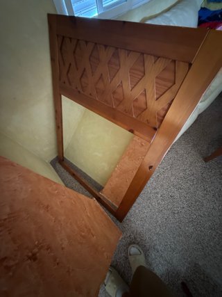 Espejo de madera con diseño