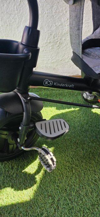 Triciclo Evolutivo Kinderkraft Gris