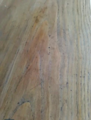 Mesa antigua de madera azul y marrón