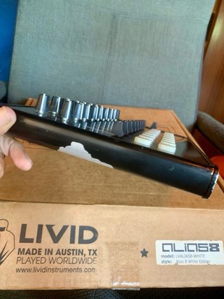Controlador MIDI Livid Instruments Alias 8